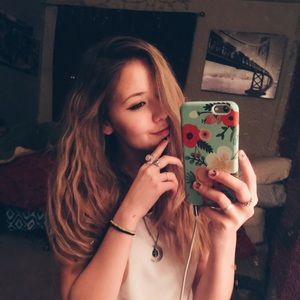 Meet your Posher, Anna lynn