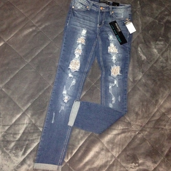 ‼️NWT RIPPED SEQUIN Rue 21 - Picture 2 of 4