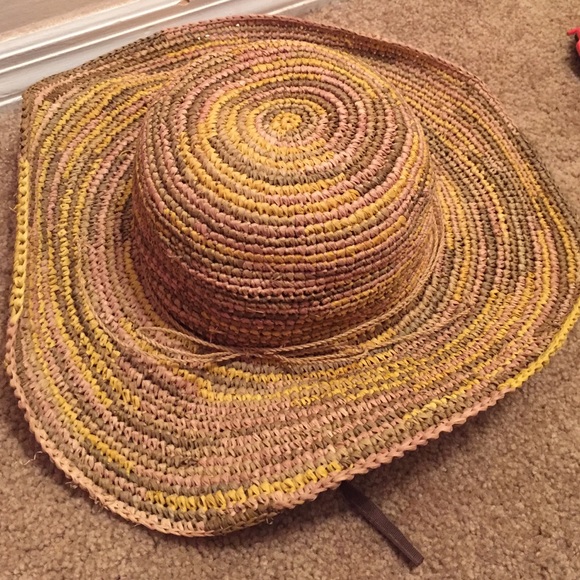 Floppy hat