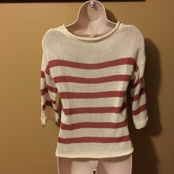 💥SALE💥 PERFECT For Spring Size S Striped Sweater - Picture 3 of 3