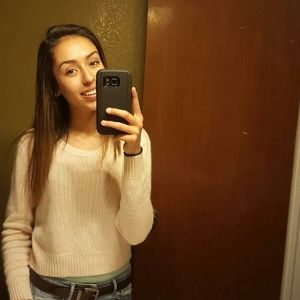 Meet your Posher, Anissa