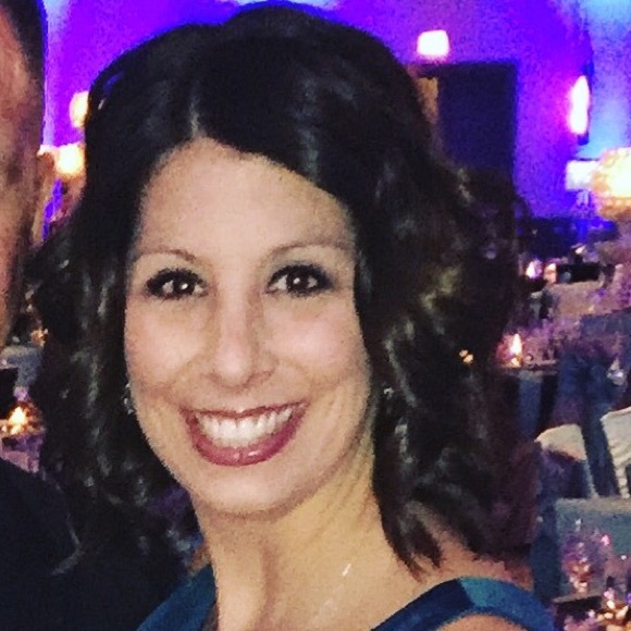 Meet your Posher, Amy - Picture 2 of 2