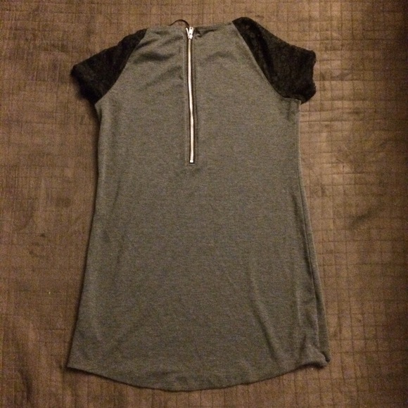 Grey Dress with lace shoulder - Picture 2 of 3