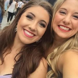 Meet your Posher, Libby