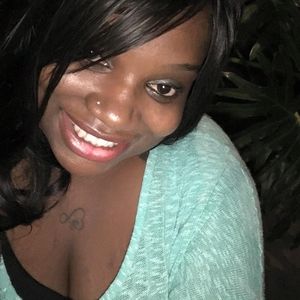 Meet your Posher, Kendra