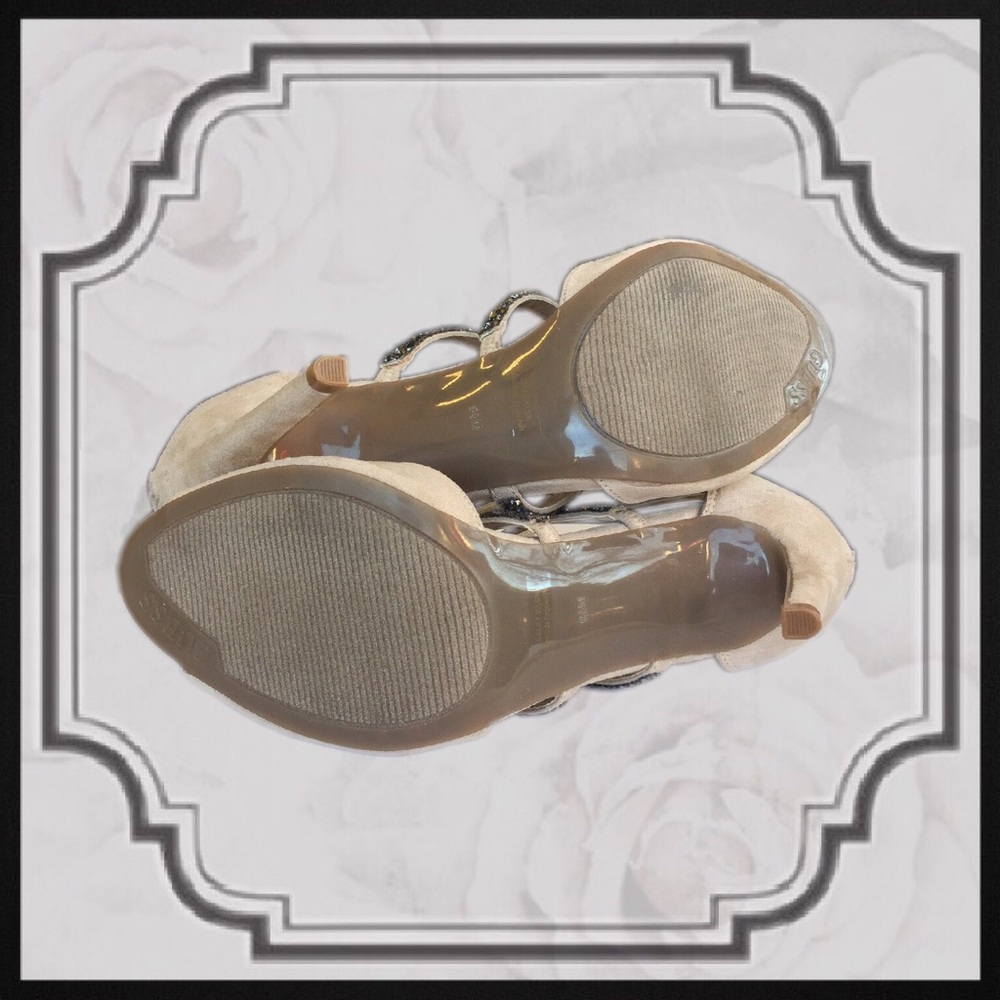 Guess Heels. - Picture 3 of 3