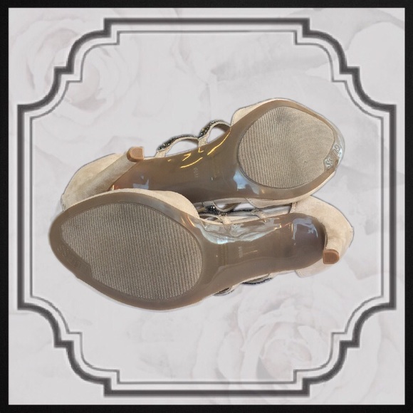 Guess Heels. - Picture 3 of 3