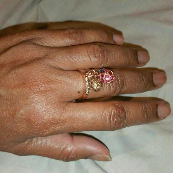 Beautiful Roxi Gold plated dangle ring - Picture 3 of 4