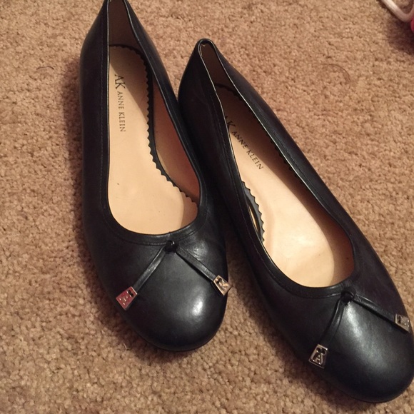 Black flats