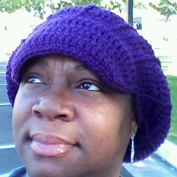 Meet your Posher, Essie - Picture 3 of 8