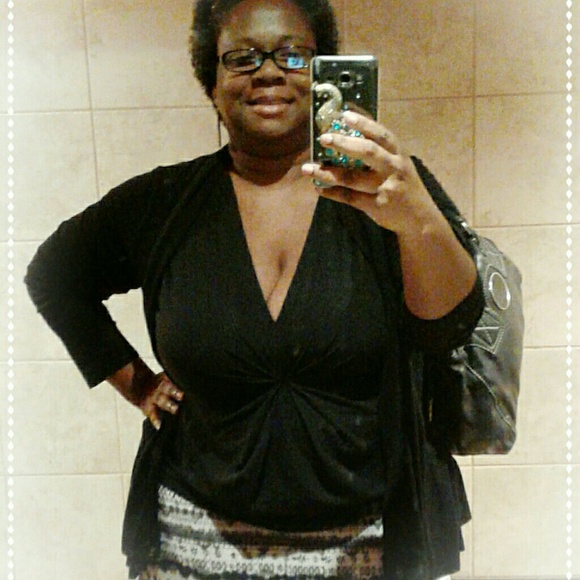 Meet your Posher, Essie - Picture 5 of 8