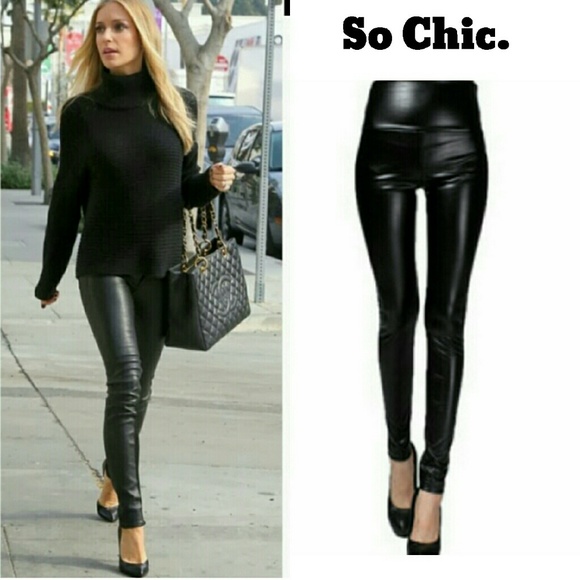 Boutique  Pants - 🎉HP🎉 🆕 High Waist Tummy Tuck Vegan Leggings