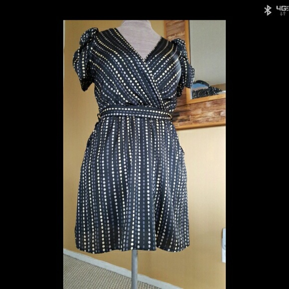 Short sleeve short dress