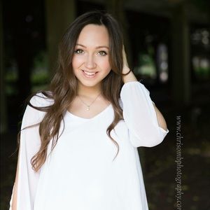 Meet your Posher, Arielle