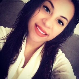 Meet your Posher, Fatima