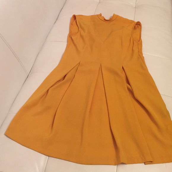 Classic dress