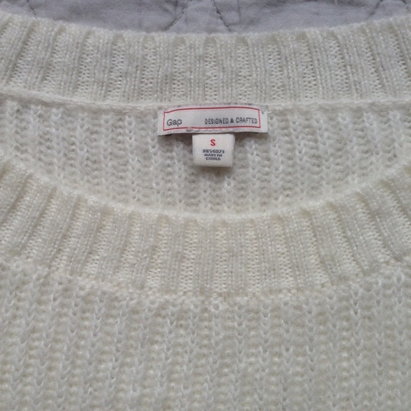 Super soft Ribbed Sweater - Picture 2 of 2