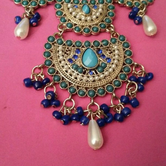 Necklace - Picture 2 of 3