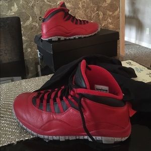 Jordan Bulls over Broadway 10s
