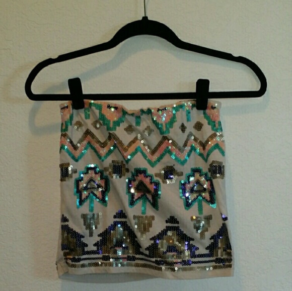 Sequined Aztec Coral Mint Skirt - Picture 1 of 3