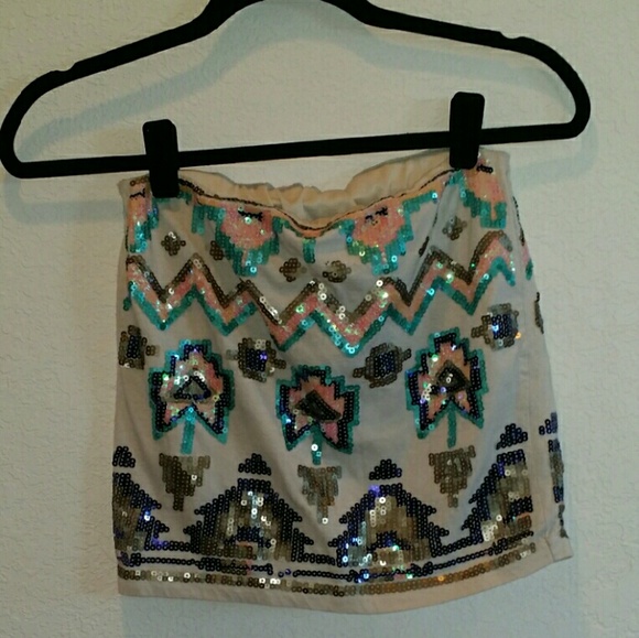Sequined Aztec Coral Mint Skirt - Picture 2 of 3