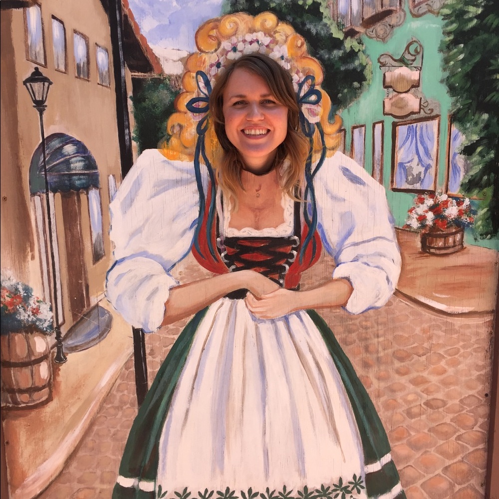 Meet your Posher, Kelly