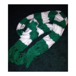 Cute scarf *FREE WITH BUNDLE*