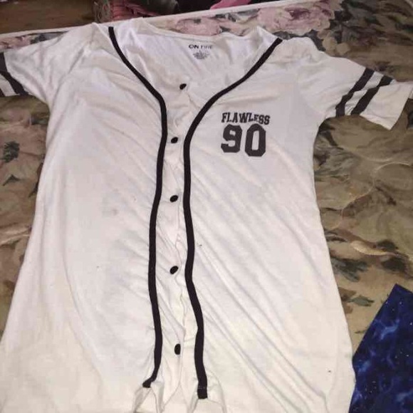 Baseball tee button up