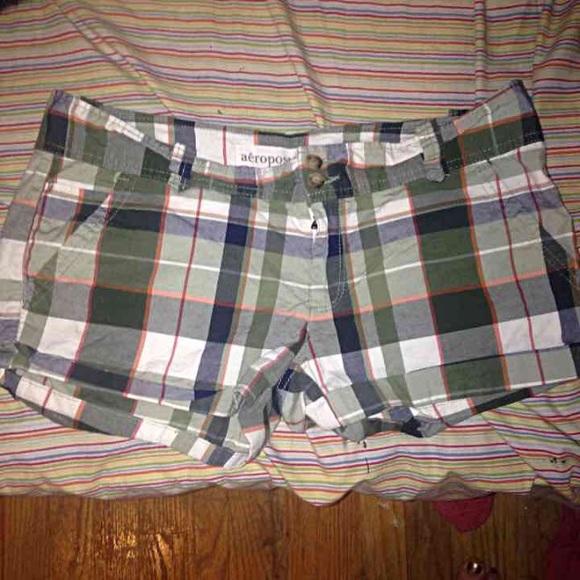 plaid shorts