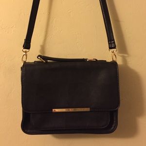 Forever 21 shoulder bag