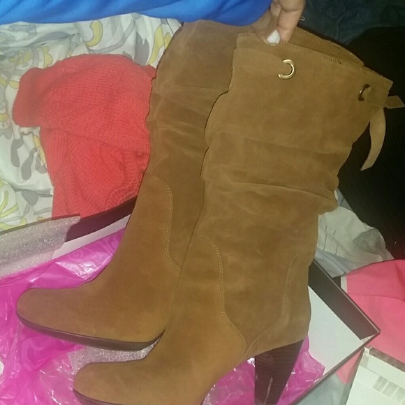 Gretta Giada Boots - Picture 1 of 4