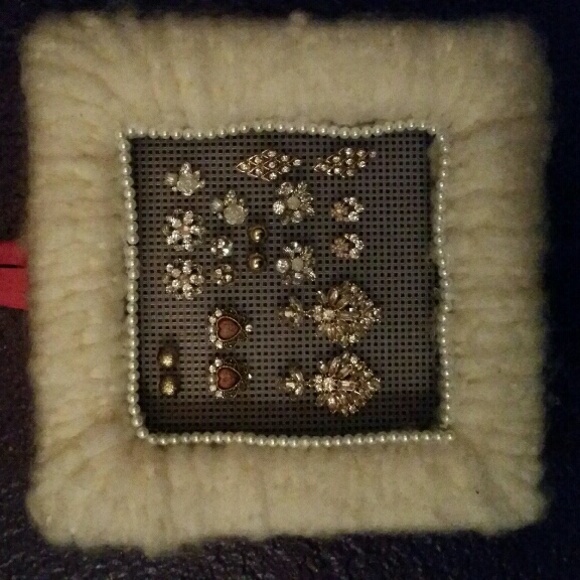 Earring holder