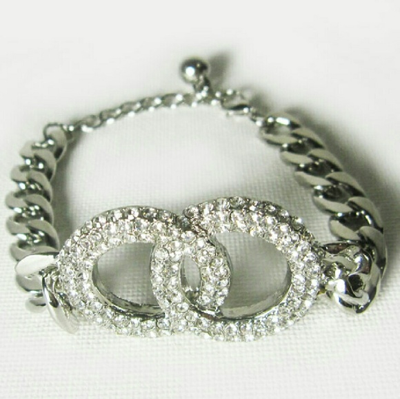 SALE! FINAL!NWT Silver Tone Link Infinity Bracelet - Picture 4 of 4