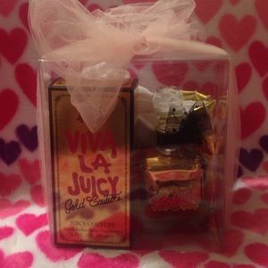 Juicy Couture Perfume set + Bonus T-Shirt💕