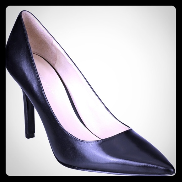 Nine West pointed toe stiletto pumps
