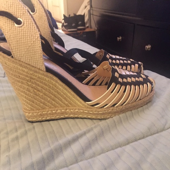 Wedge shoes