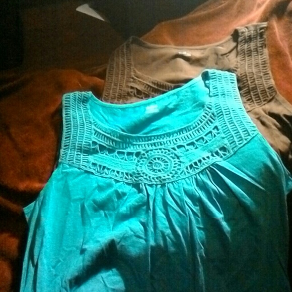 Lot of 2 tank tops - Picture 2 of 2