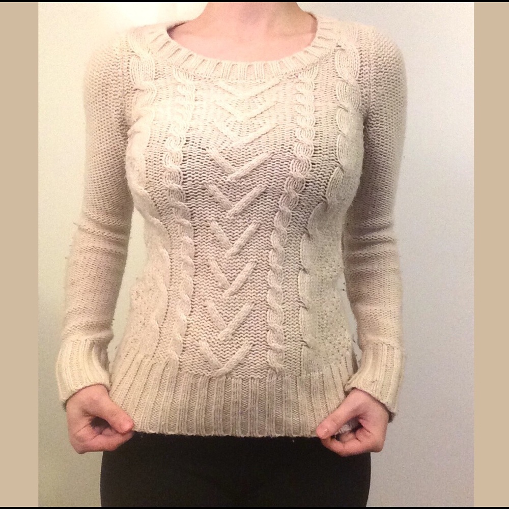 Cute Ivory H&M Sweater