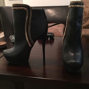 Leather zipper ankle boots with heels