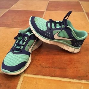 Nike free run sneakers