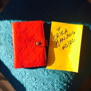 SOLD LV Agenda PM in Pomme d'amour
