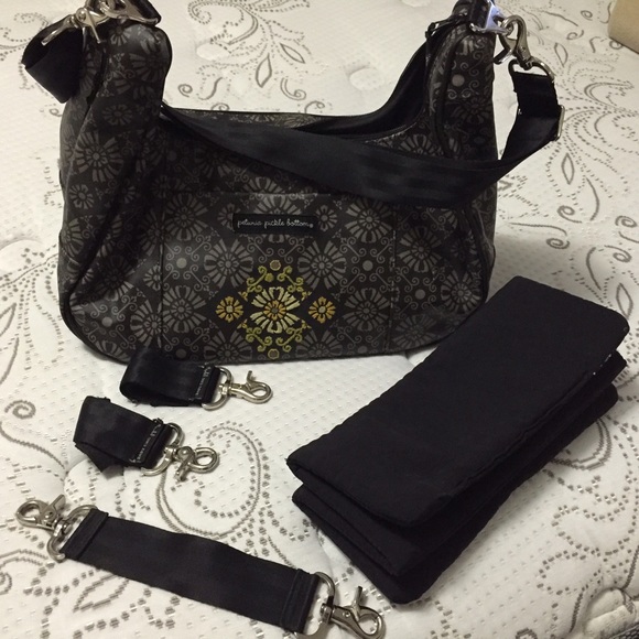 Petunia pickle bottom bag