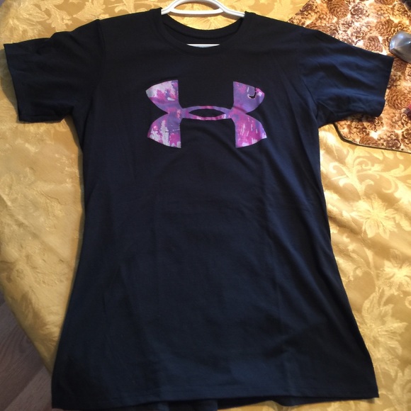 Under Armour Lot. 2 Tees and short