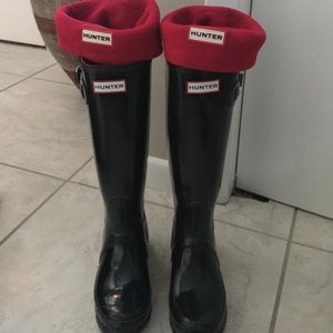 Hunter tall boots size 5 with socks