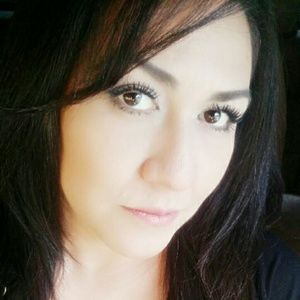 Meet your Posher, Eli