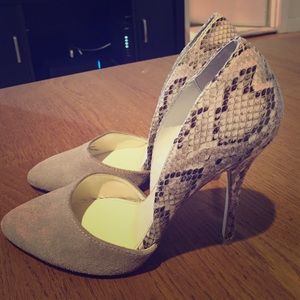 *SALE* snakeskin, suede/leather pumps