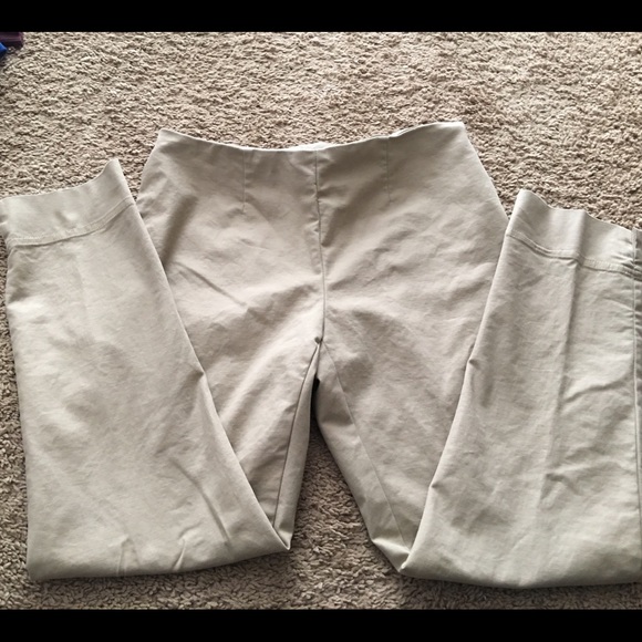 Ellen Tracy size 4 khaki ankle pants