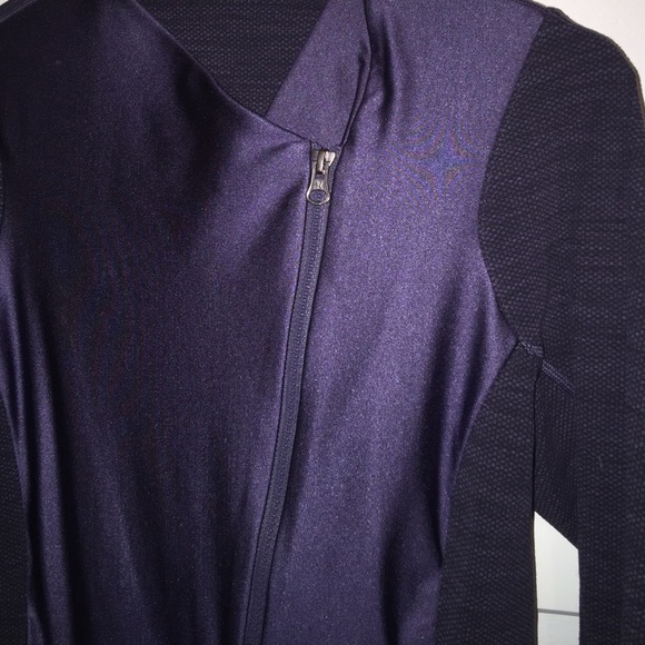 Lululemon jacket - Picture 4 of 4