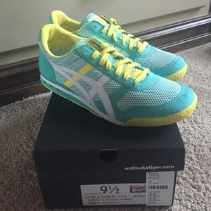 Onitsuka Tiger tennis shoes
