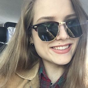 Meet your Posher, Natalie